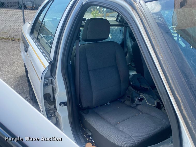 image for item MG9902 2008 Ford Crown Victoria Police Interceptor