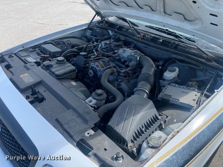 image for item MG9902 2008 Ford Crown Victoria Police Interceptor