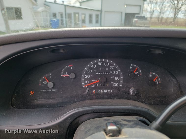 image for item ML9299 2000 Ford E-450 Super Duty  ambulance