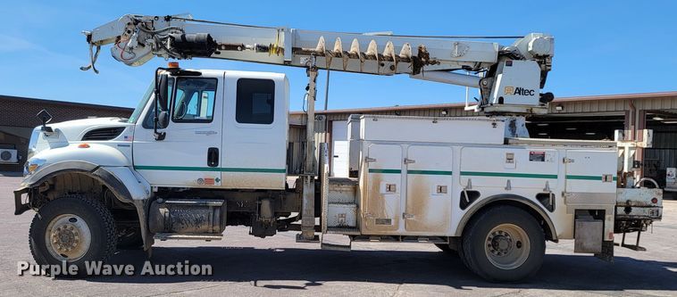 image for item ML9308 2008 International WorkStar 7400  digger derrick truck