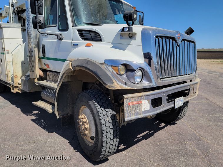 image for item ML9308 2008 International WorkStar 7400  digger derrick truck