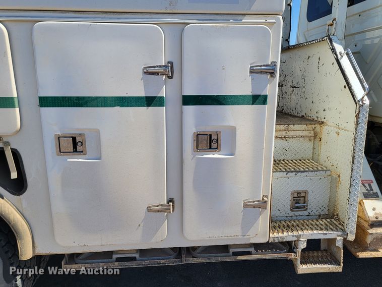 image for item ML9308 2008 International WorkStar 7400  digger derrick truck