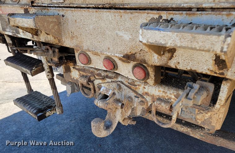 image for item ML9308 2008 International WorkStar 7400  digger derrick truck