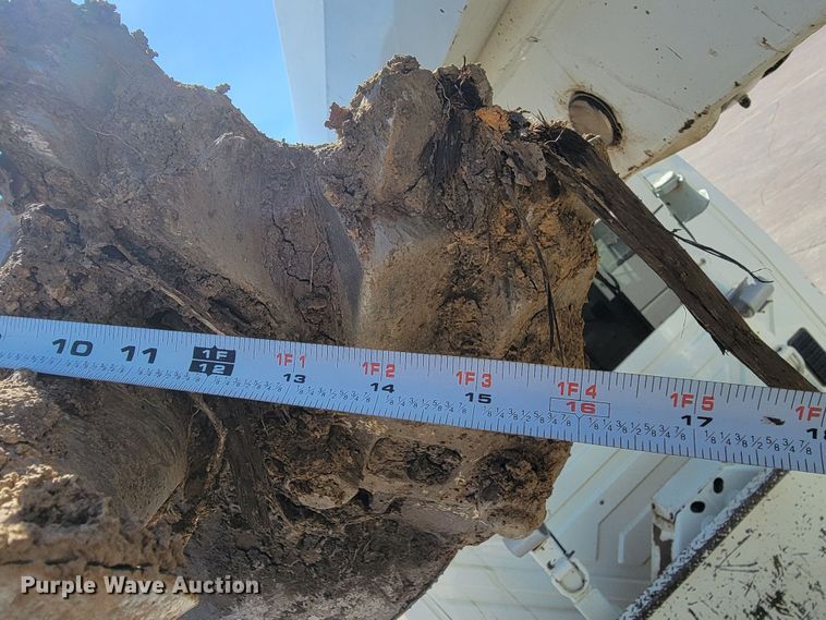 image for item ML9308 2008 International WorkStar 7400  digger derrick truck