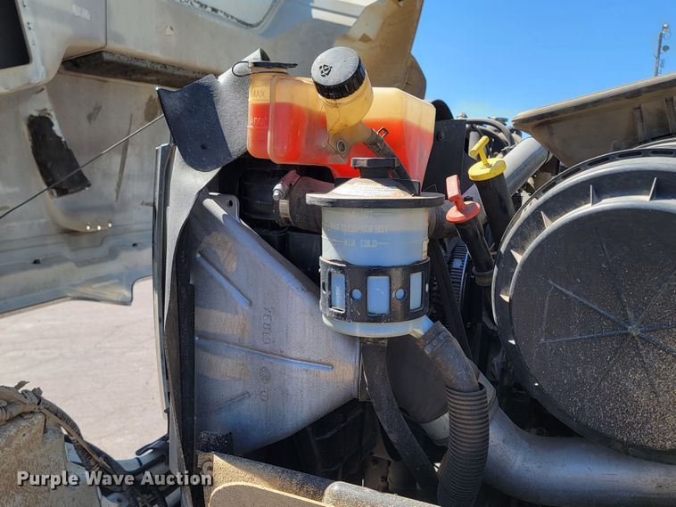 image for item ML9308 2008 International WorkStar 7400  digger derrick truck