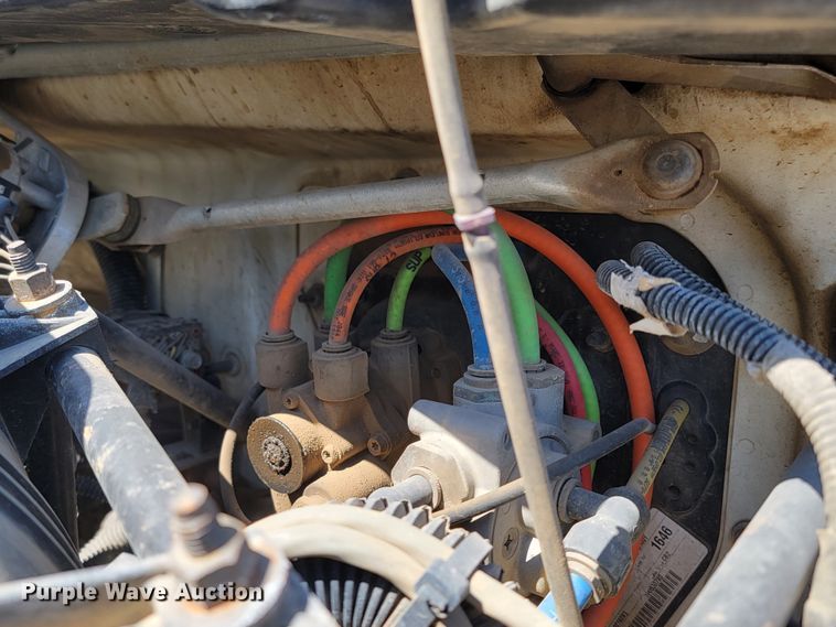 image for item ML9308 2008 International WorkStar 7400  digger derrick truck