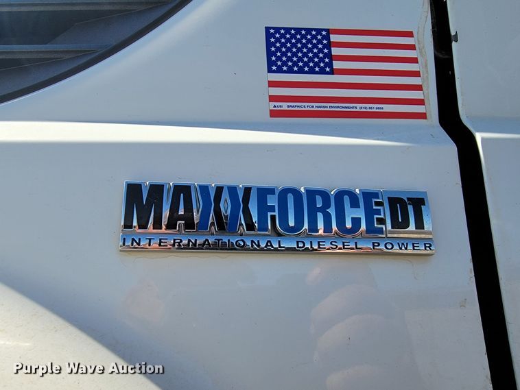 image for item ML9308 2008 International WorkStar 7400  digger derrick truck