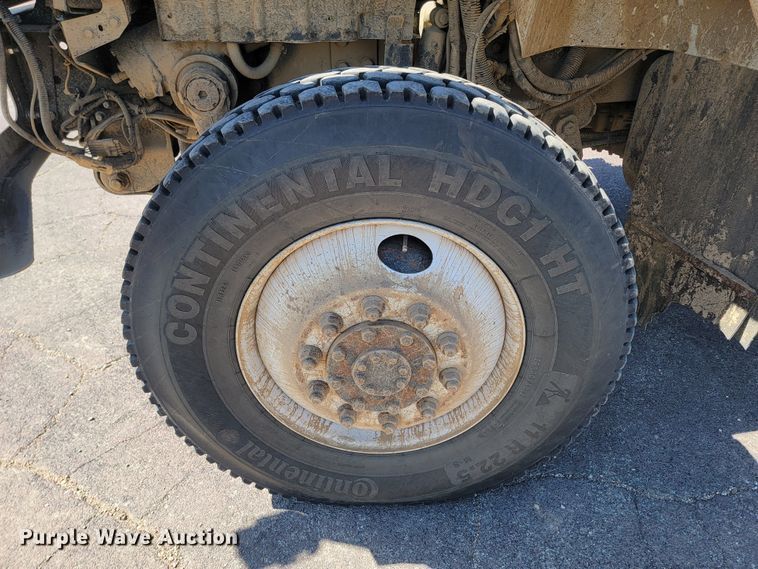 image for item ML9308 2008 International WorkStar 7400  digger derrick truck