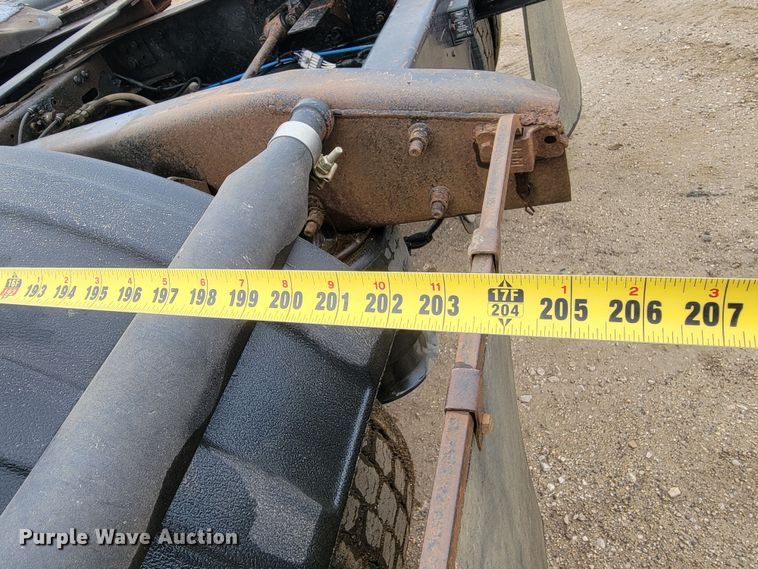 image for item ML9339 2009 Freightliner Cascadia 125  semi truck