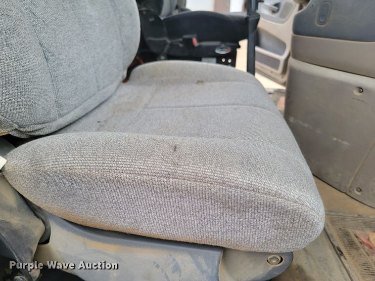 image for item ML9339 2009 Freightliner Cascadia 125  semi truck