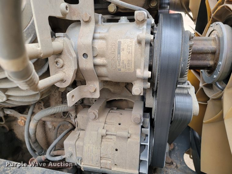 image for item ML9339 2009 Freightliner Cascadia 125  semi truck