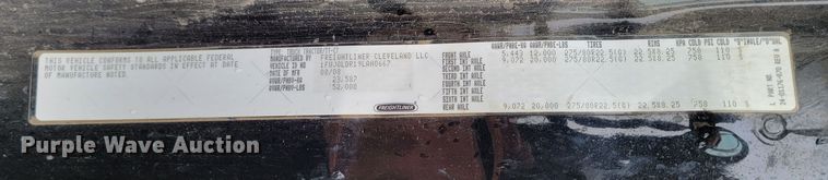 image for item ML9339 2009 Freightliner Cascadia 125  semi truck