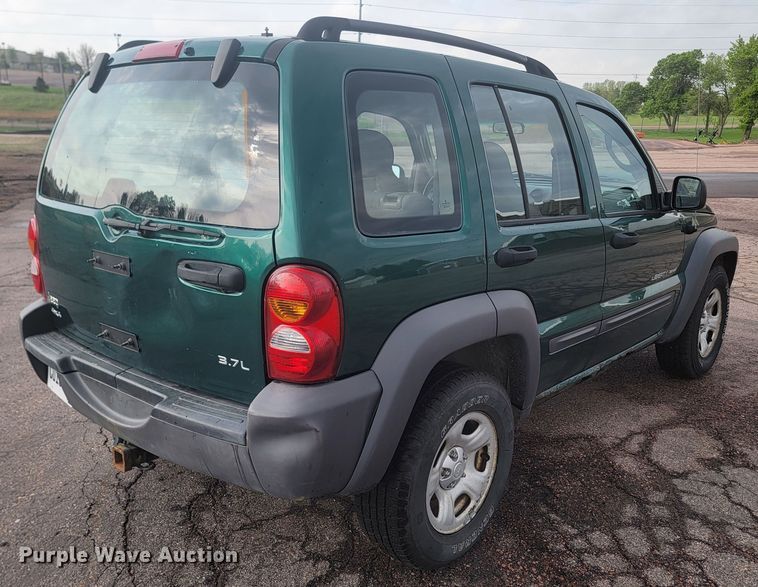 image for item ML9345 2003 Jeep Liberty Sport  SUV