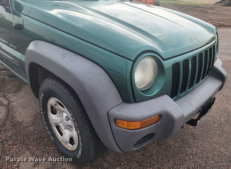 image for item ML9345 2003 Jeep Liberty Sport  SUV