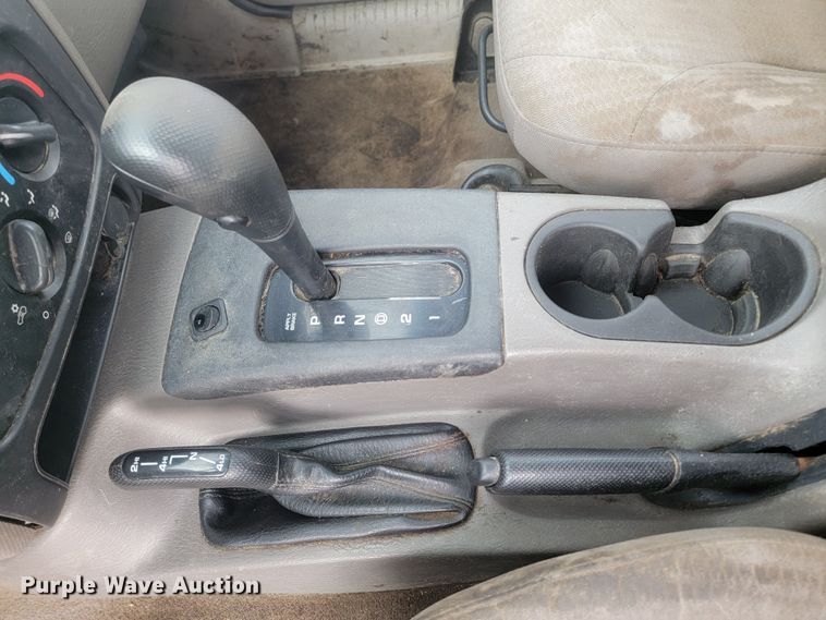 image for item ML9345 2003 Jeep Liberty Sport  SUV