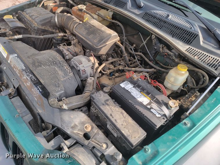 image for item ML9345 2003 Jeep Liberty Sport  SUV