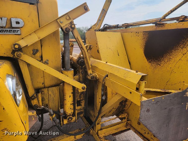 image for item ML9351 1969 FWD KB4-3384  snow blower truck