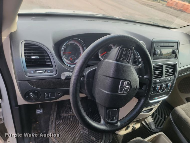 image for item ML9353 2015 Dodge Grand Caravan  van