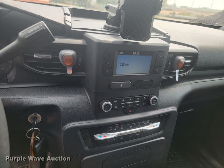 image for item ML9354 2020 Ford Explorer Police Interceptor  SUV