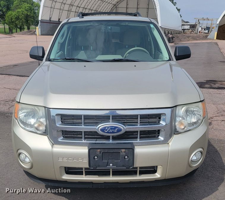 image for item ML9355 2010 Ford Escape XLT  SUV