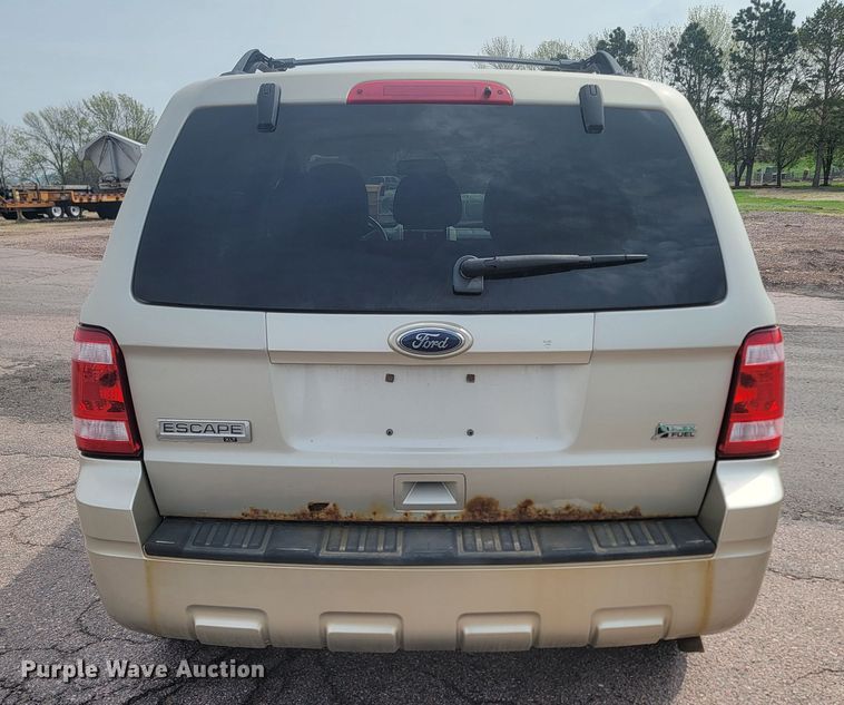 image for item ML9355 2010 Ford Escape XLT  SUV