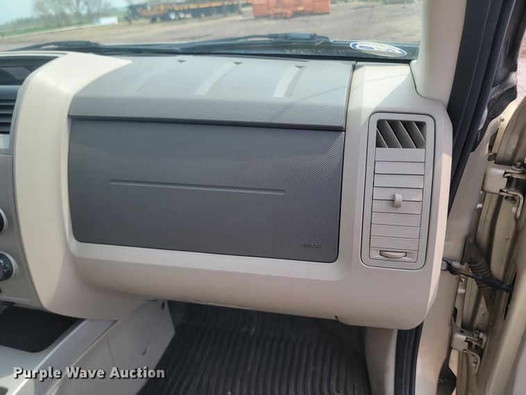 image for item ML9355 2010 Ford Escape XLT  SUV