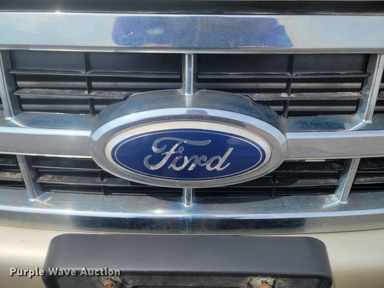 image for item ML9355 2010 Ford Escape XLT  SUV