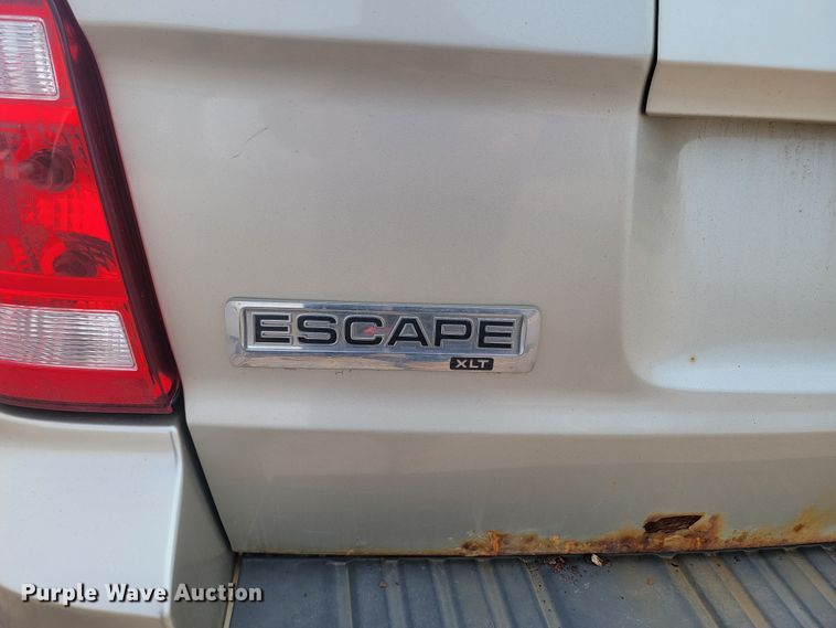 image for item ML9355 2010 Ford Escape XLT  SUV