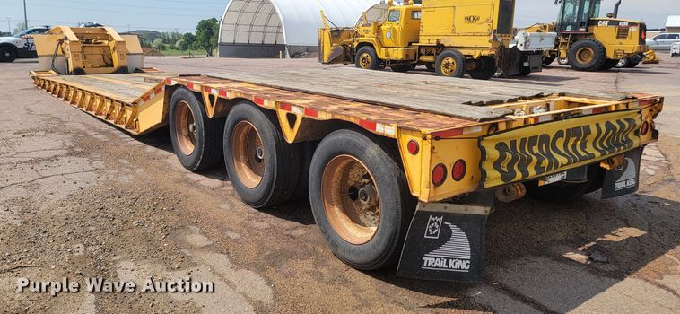 image for item ML9358 2007 Trailer King TK110HDG-543  lowboy equipment trailer