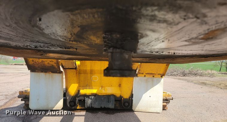 image for item ML9358 2007 Trailer King TK110HDG-543  lowboy equipment trailer