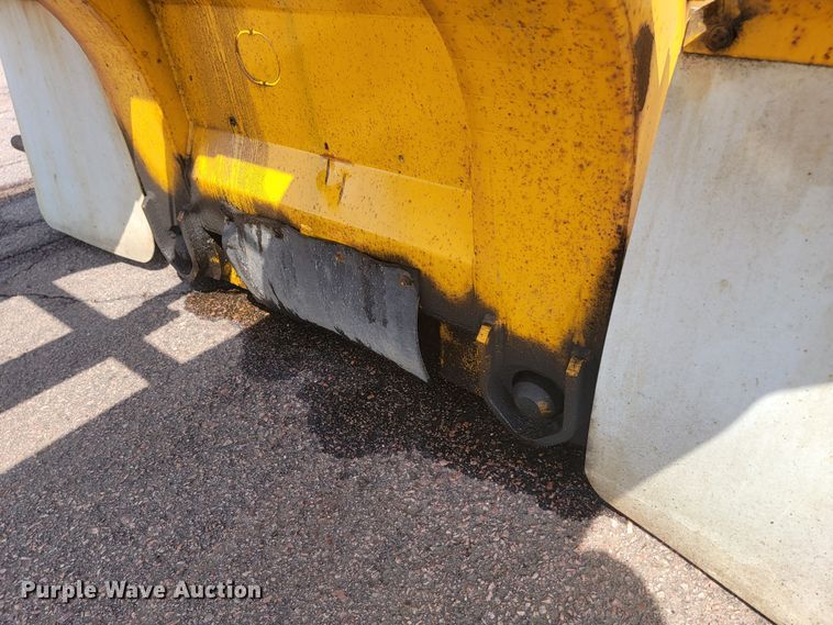 image for item ML9358 2007 Trailer King TK110HDG-543  lowboy equipment trailer