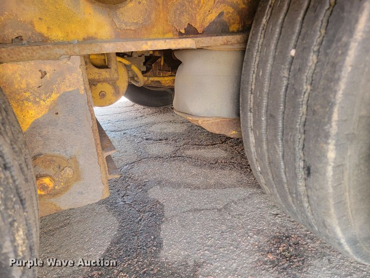 image for item ML9358 2007 Trailer King TK110HDG-543  lowboy equipment trailer