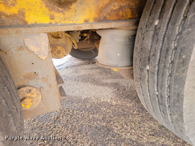 image for item ML9358 2007 Trailer King TK110HDG-543  lowboy equipment trailer