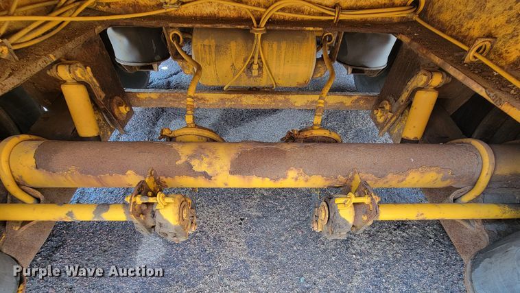 image for item ML9358 2007 Trailer King TK110HDG-543  lowboy equipment trailer