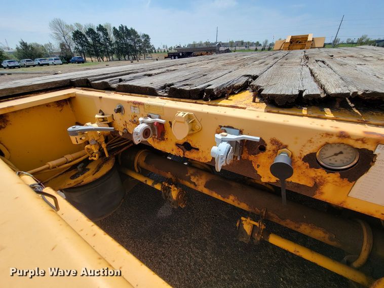 image for item ML9358 2007 Trailer King TK110HDG-543  lowboy equipment trailer