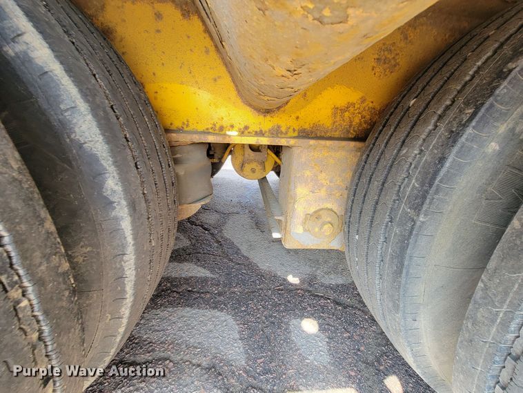 image for item ML9358 2007 Trailer King TK110HDG-543  lowboy equipment trailer