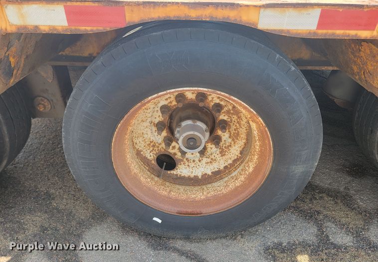 image for item ML9358 2007 Trailer King TK110HDG-543  lowboy equipment trailer