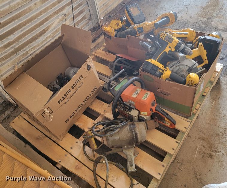 image for item ML9361 DeWalt  tools