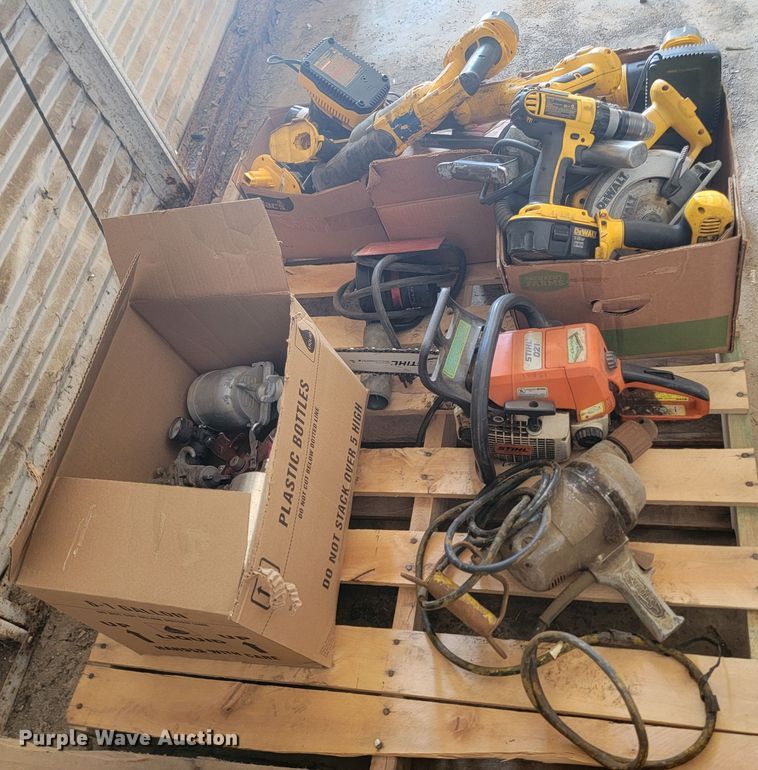 image for item ML9361 DeWalt  tools