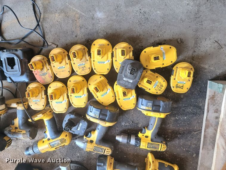 image for item ML9361 DeWalt  tools