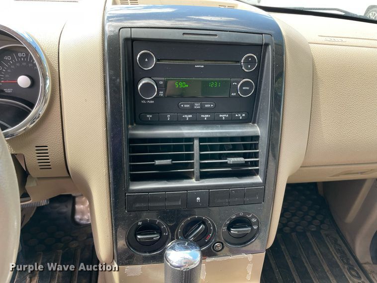 image for item MM9477 2010 Ford Explorer  SUV