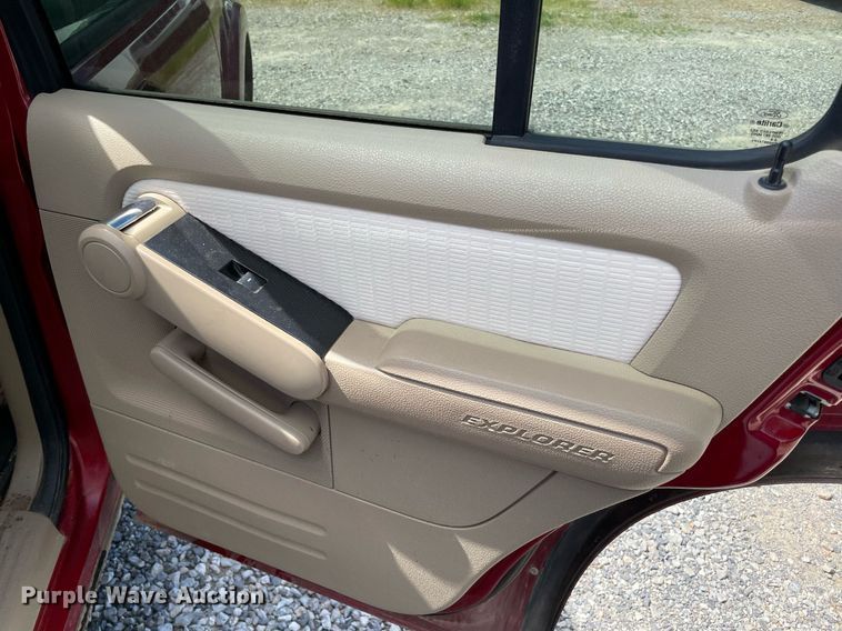 image for item MM9477 2010 Ford Explorer  SUV