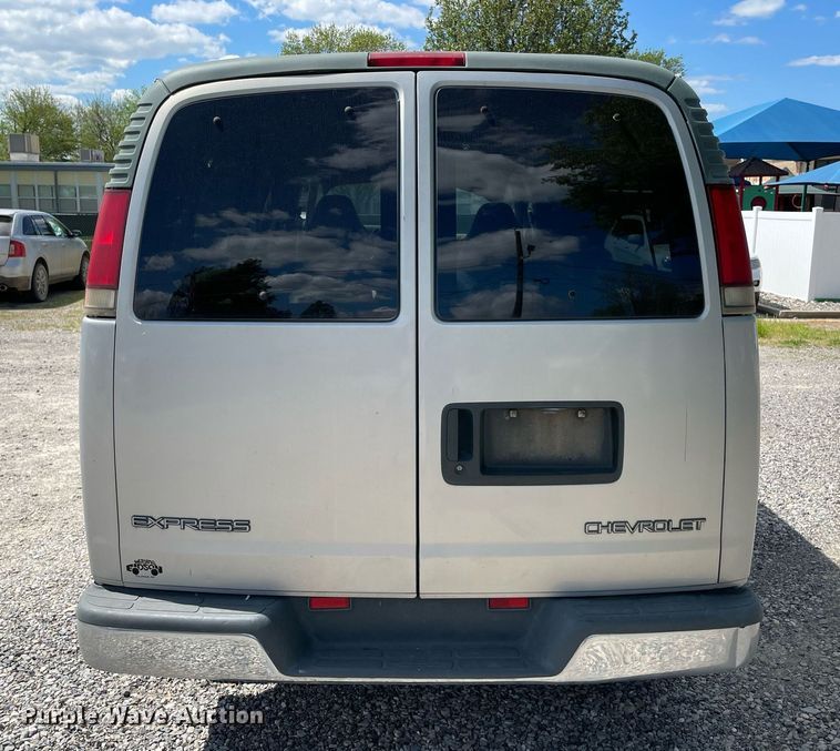 image for item MM9478 1998 Chevrolet Express  van