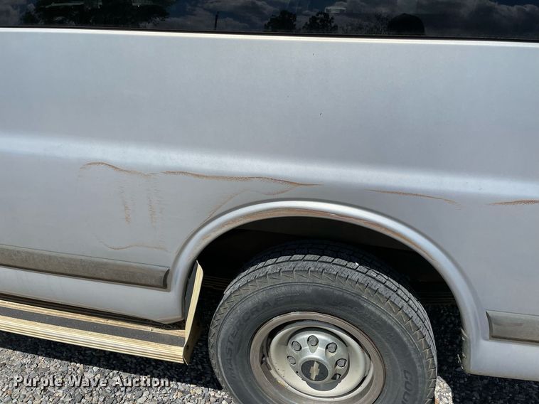 image for item MM9478 1998 Chevrolet Express  van