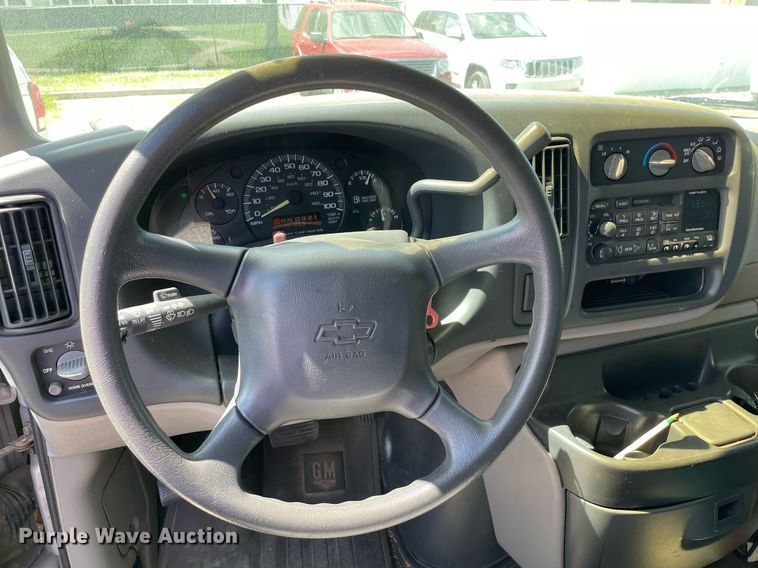 image for item MM9478 1998 Chevrolet Express  van