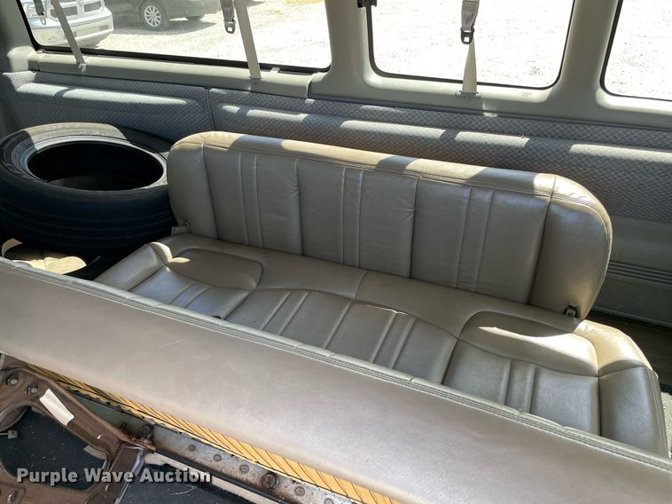 image for item MM9478 1998 Chevrolet Express  van