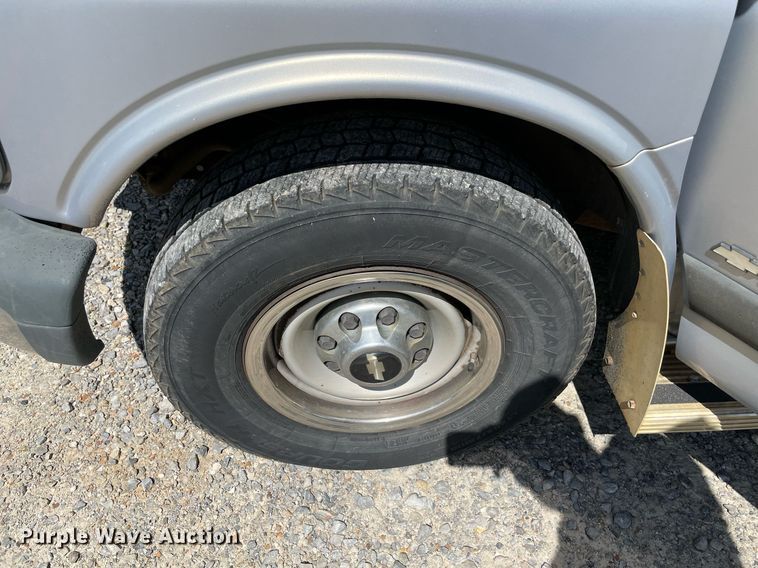 image for item MM9478 1998 Chevrolet Express  van