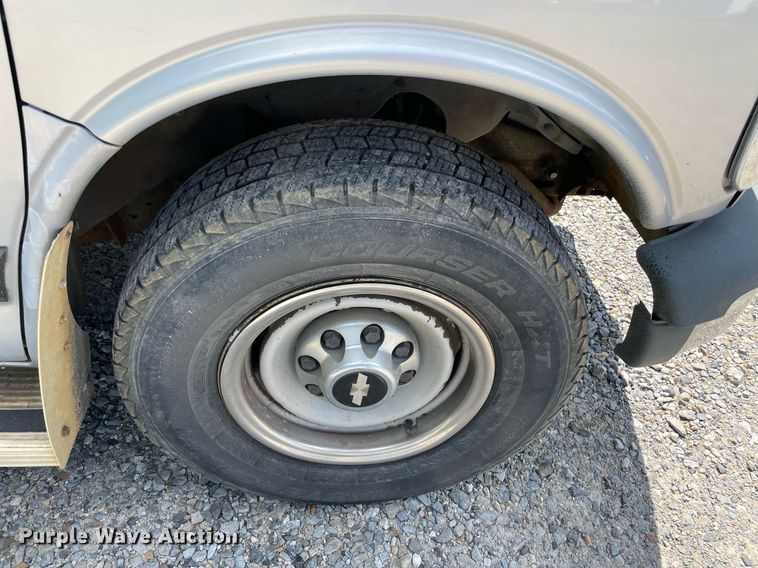 image for item MM9478 1998 Chevrolet Express  van