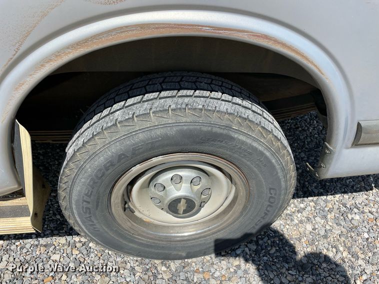 image for item MM9478 1998 Chevrolet Express  van