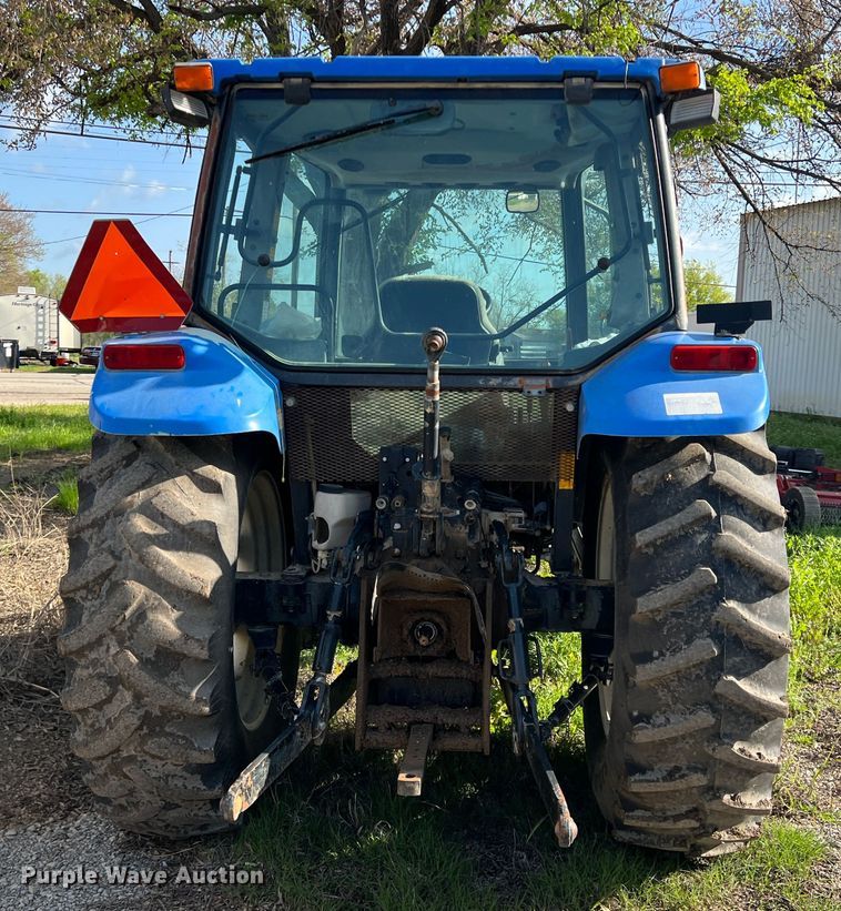 image for item MQ9873 2002 New Holland TL100  tractor